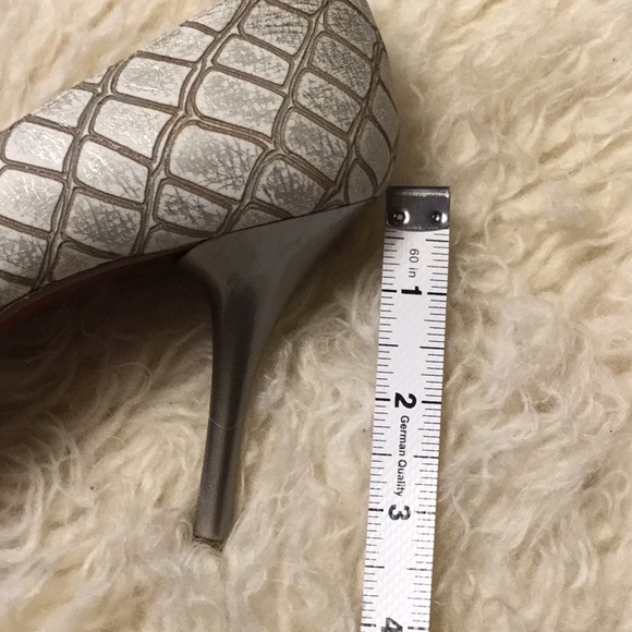 Laura Ferris’s heels - Picture 3 of 3